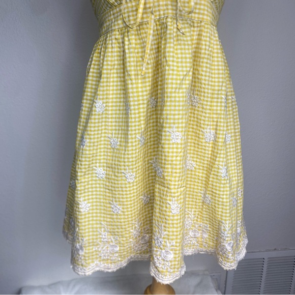 Charlotte Russe Junior Yellow White Floral Embroidered Gingham Mini Dress Size M - Picture 7 of 16